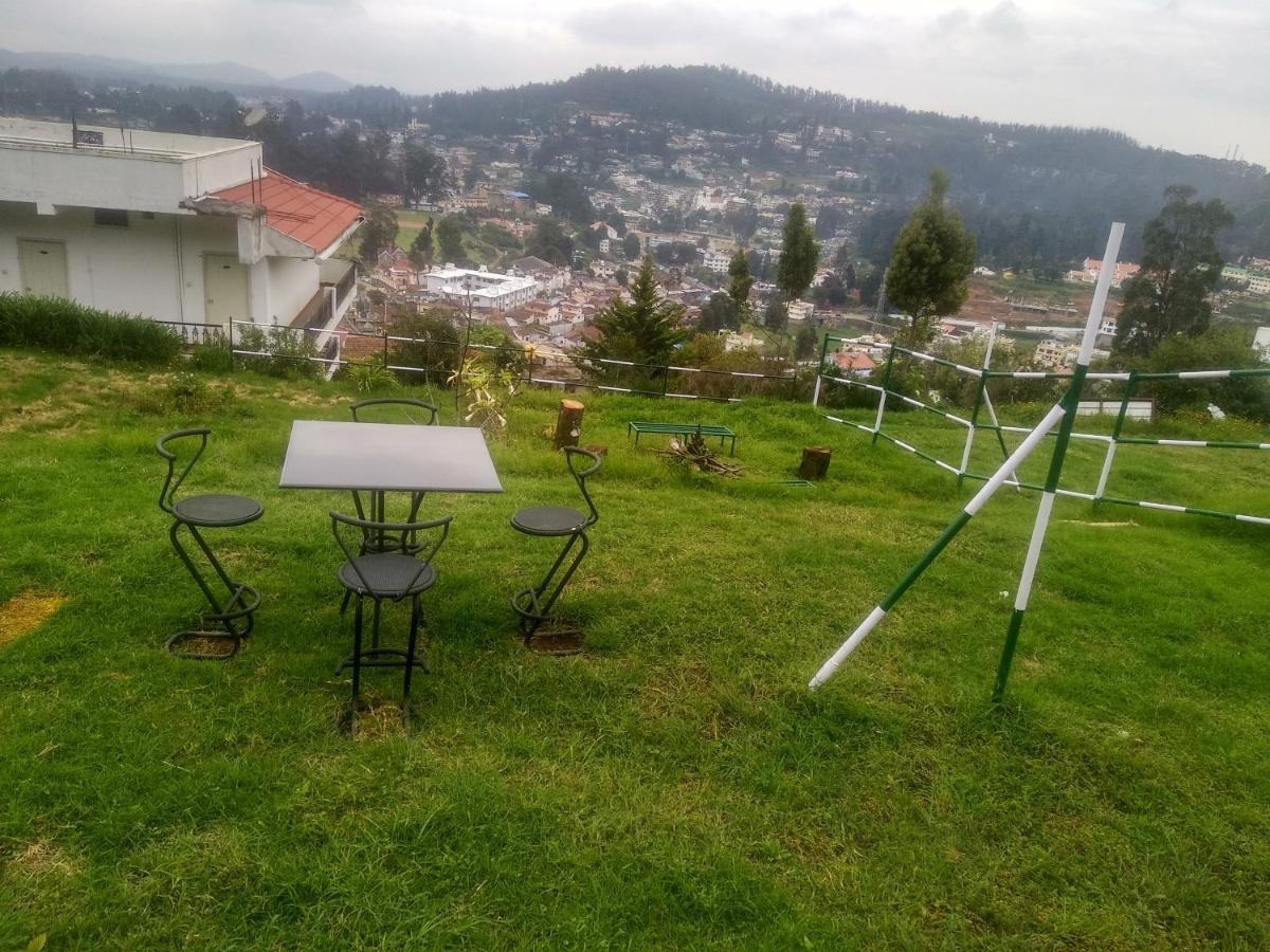 Berry Hills Resort Ooty Kültér fotó