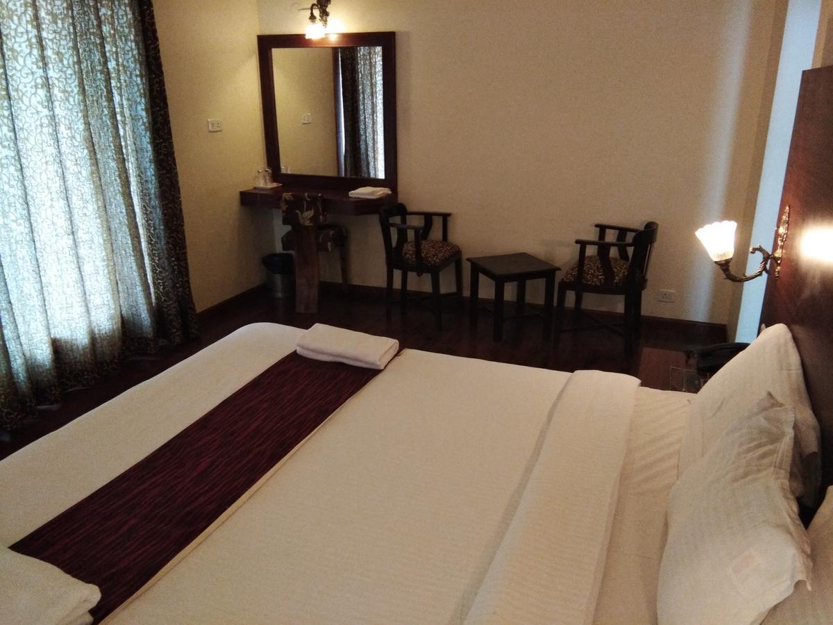 Berry Hills Resort Ooty Kültér fotó