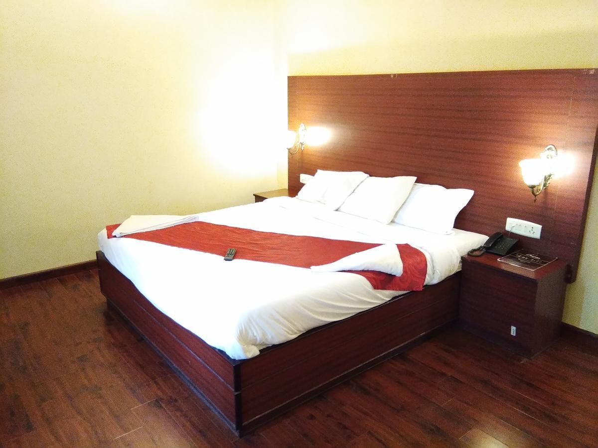 Berry Hills Resort Ooty Kültér fotó