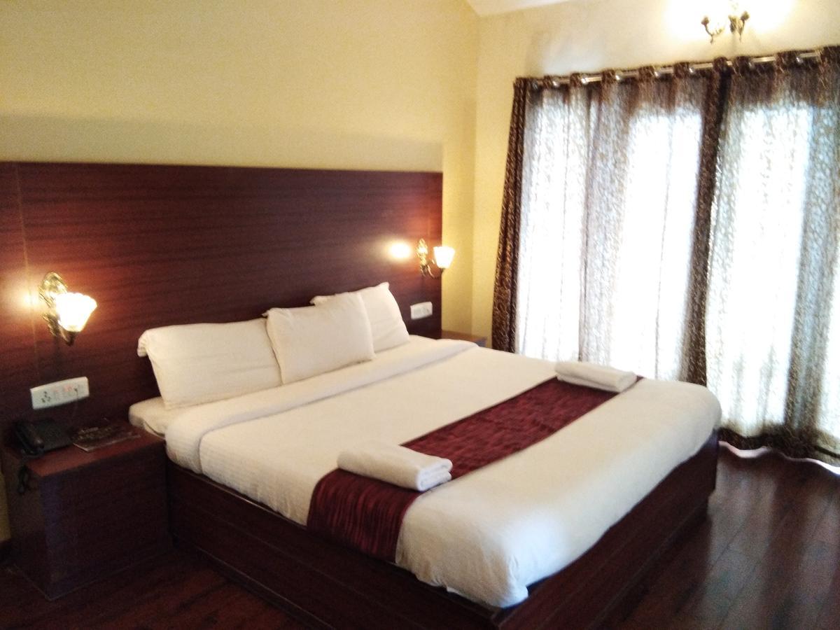 Berry Hills Resort Ooty Kültér fotó