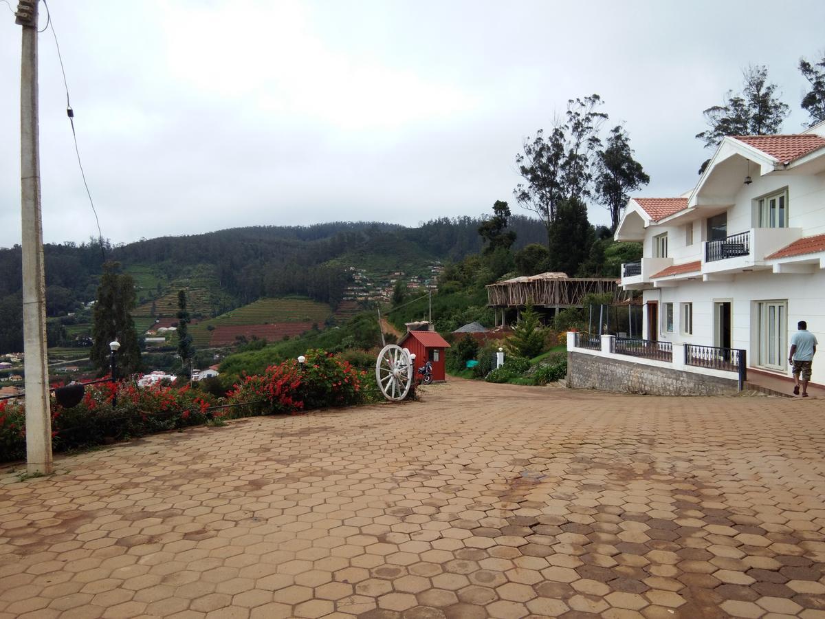 Berry Hills Resort Ooty Kültér fotó