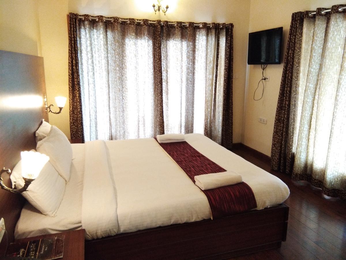 Berry Hills Resort Ooty Kültér fotó
